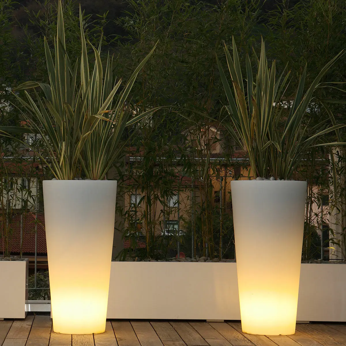 Vaso luminoso Arkema Tondo 102 SL in resina LLDPE rotondo 102 cm - Image 3